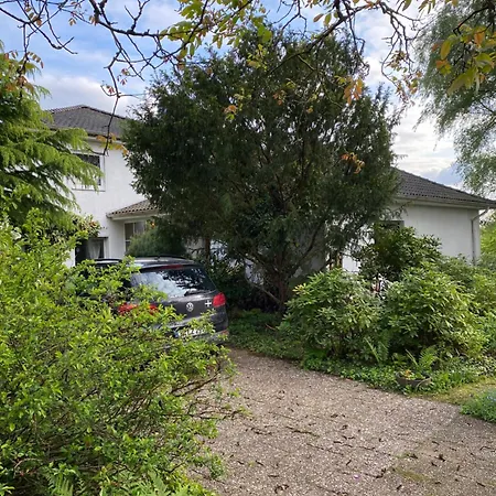 Gruene Oase Unweit Von Koeln Apartment Rosrath Exterior photo